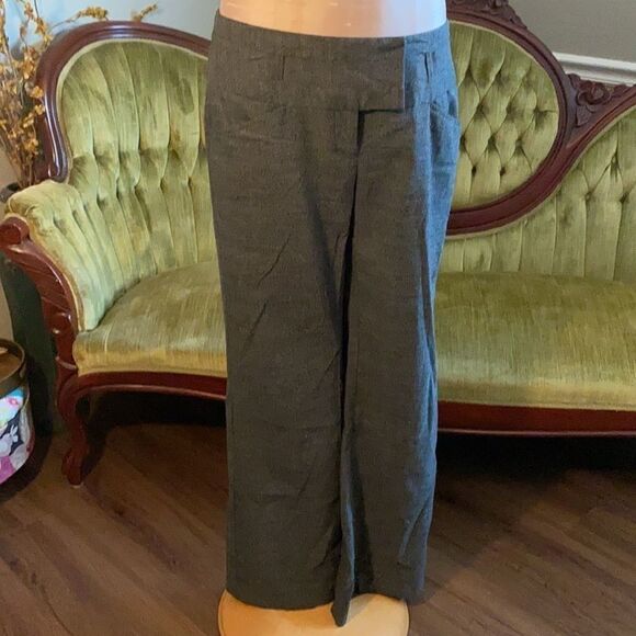 Tracy Evans-Limited. Grey, career pants. Juniors 9. - Picture 2 of 6